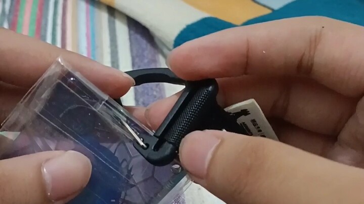 How to Pull Out the Reverse-Clasp Pass