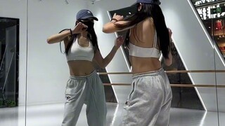 别说学不会，练！往死里练！