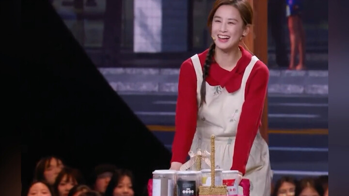 Huang Shengyi is so happy—you can practically see her soul beaming with joy #HuangShengyi