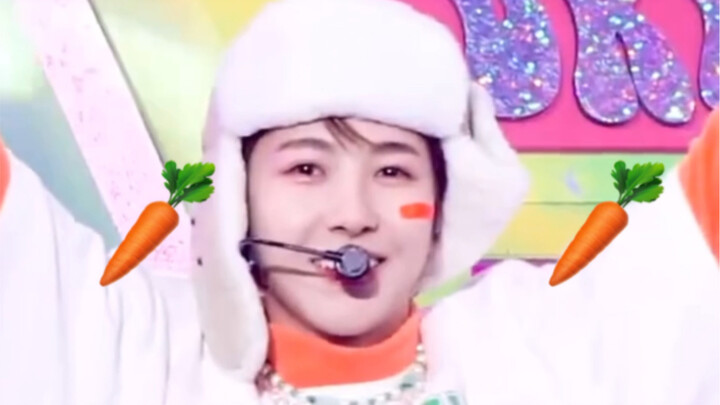 Bố Mark: Chenle là đáng yêu nhất trong Candy. Lee Mark: Vậy thì tôi nói Injun là đáng yêu nhất.