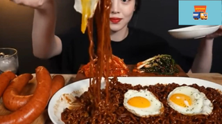 Mukbang mì tương đen, trứng ốp la, xúc xích #anngon