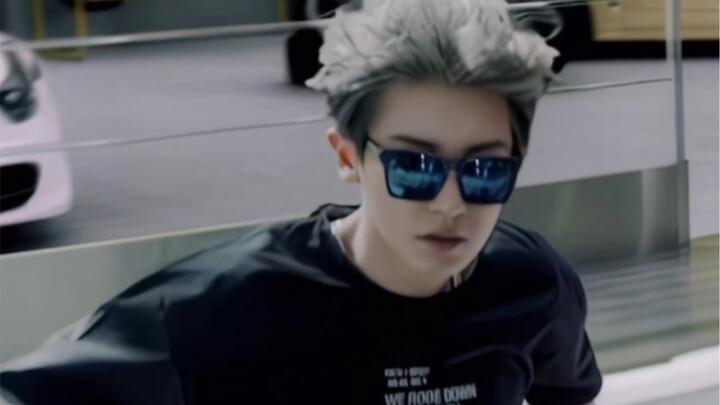 Chanyeol’s Vertical-Format Focus on “Call Me Baby”