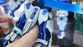 [Ulasan Cat] Pengalaman cat seri Gundam MB (bukan iklan), kitnya adalah pisau penuh Bandai MG-00Q