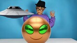 The alien flying saucer came down with an alien egg and conjured a fun toy gun for Ozawa