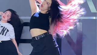 普通人翻跳break my heart myself最后一秒破功