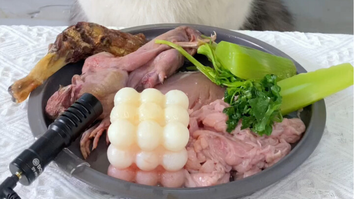 Seriously… it’s not that much… won’t make you feel stuffed.