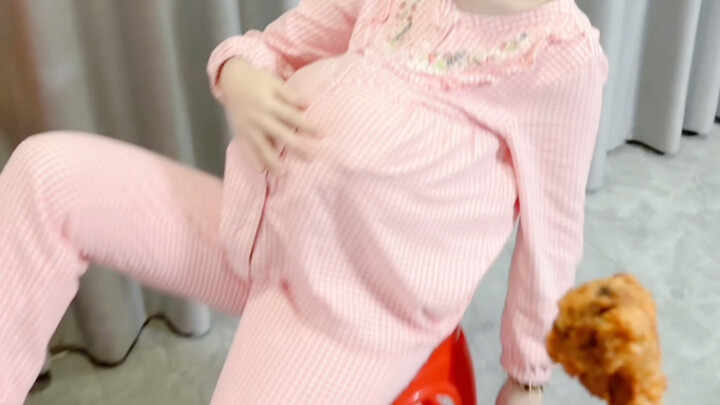 [Little Stone, Milky & Fierce] Luckily, there are lots of pets at home!