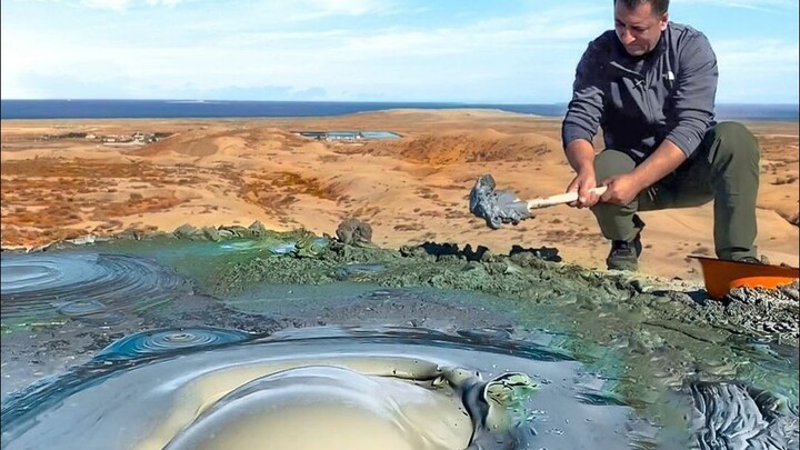 Grilling Fish with Volcanic Mud, Su Pei Style