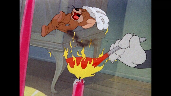 Kencan saja, kenapa repot-repot dengan Jerry Mouse? Ini sudah hancur.