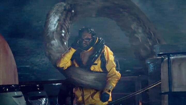 [TBBT] "Where are the sea monsters in the world?" - Leonard had nightmares about his ears after goin