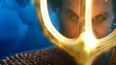 Ketika laut dalam bertemu dengan raja laut, apakah ada perbandingannya? ... Jawabannya pasti ya