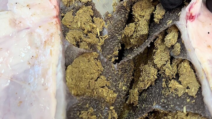 An old man makes his own beef tripe hotpot, and from then on, he can't bear to look at beef stomach 