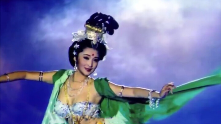 Teacher Shi Min: "I hope to pass on the beautiful images passed down through the ages in the Dunhuan