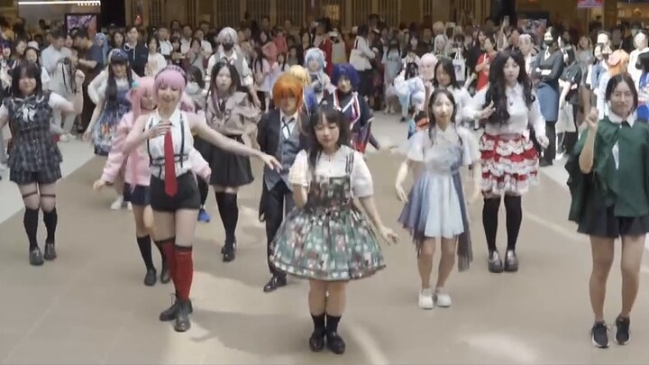 terkejut! Mengapa ada begitu banyak penari rumahan di Toronto? Pameran Komik Cina Anime Festia