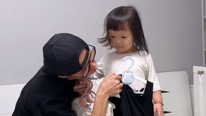 Welcome to “A Day in the Life of a Dainty Baby”!