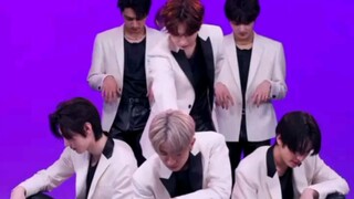 Enhypen's wicked subtitles + IDing (bite me version)