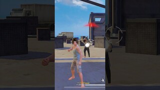 KASIHAN MUSUH INI NGEJAR AKU TAPI AKU PAKAI BUG MASUK KE DALAM BETON DIA GAK BISA NEMBAK😱