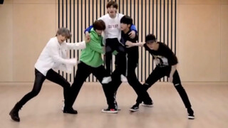 【TXT】Small file of those choreography that are amazing no matter how many times you watch it (2)