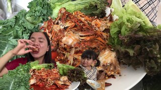 ตำปูม้าเผ็ดๆแซ่บๆ ผักมาเป็นสวนเลยจ้า | แม่ชบา พาแซ่บบ