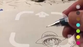 Eiichiro Oda secara pribadi bermain dengan perangkat lunak AR seluler. Luffy masih hidup dan telah b