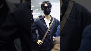 น้องกระต่ายมาถึงสนามบินแล้วค้าบ! เมื่อสักครู่ หล่อ!เท่  #เซียวจ้าน肖战xiaozhan  #Milan Fashion Week 24
