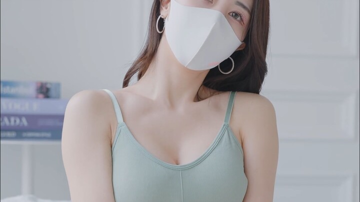 การแต่งตัวด้วยชุดโยคะโทนสีอ่อนของพี่สาวโรส