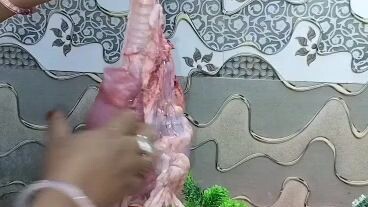 标题 (Title):🍖🔥 美味羊肝，香辣过瘾！(स्वादिष्ट मटन कलेजी, मसालेदार और मज़ेदार!)Hashtags:#羊肝 #羊肉 #美食 #美味 #香辣美食