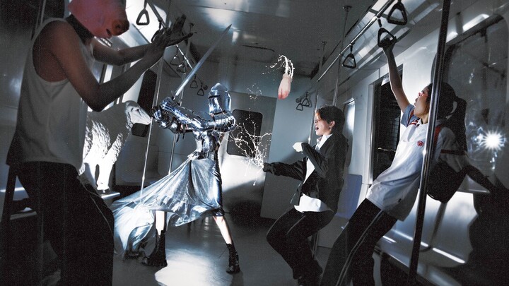 يمكنك أن تصمت، لكنني سأعزف ملحمتي بحد السيف.