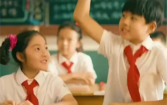 الحب يشرق في الشرق ويغرب في الغرب، رومانسي إلى الأبد بلا تغيير.