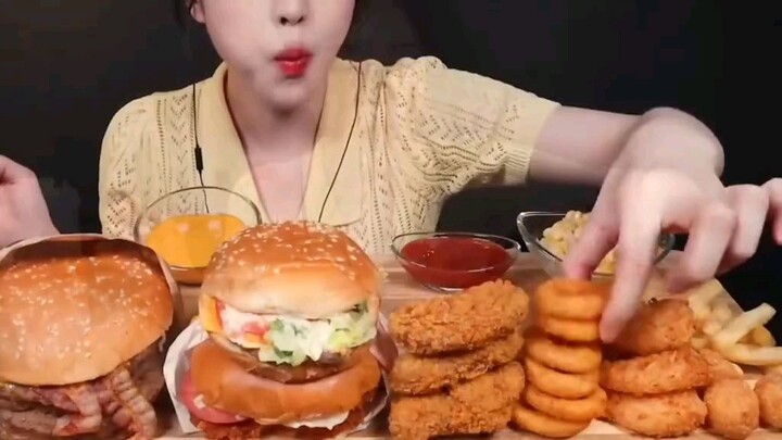 BOKI'S BIG BITE#YUMMY#Mukbangshow#eatingshow#asmr