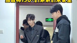 男人的自尊心都在脚下... #反差 #日常vlog #日常 #身高差 #身高