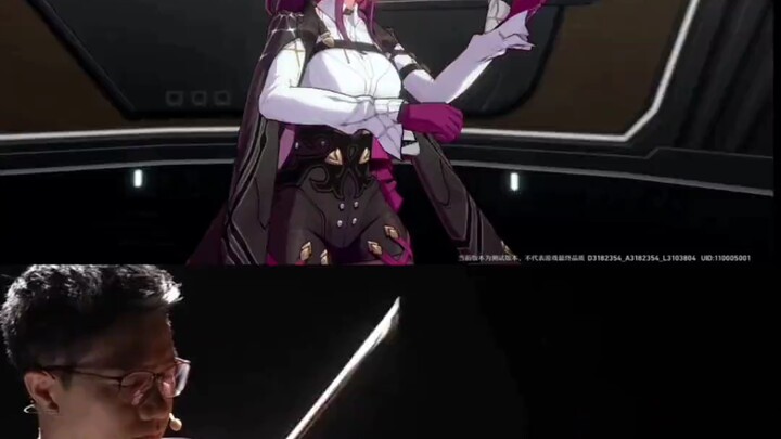 Brother Dawei looks so elegant when he plays the violin!