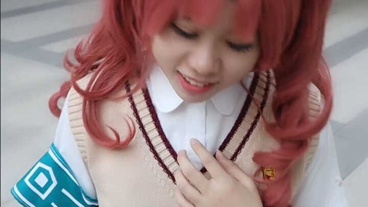 High quality sandwich girl shaking oil