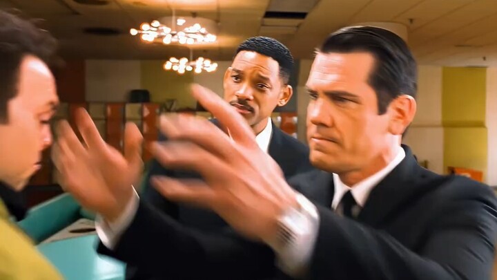 The strange creature from Men in Black 3!