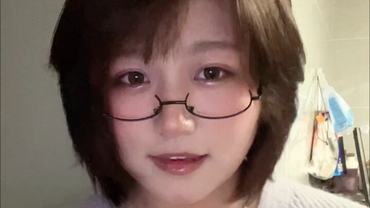 ليو لي (لن يفهم أحد هذا العنوان خلال الخمسين سنة القادمة)