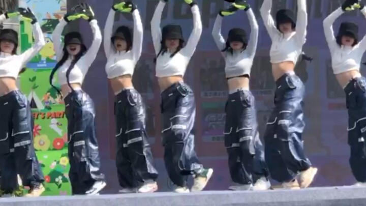 The Chinese own Cha Ji! LEFT RIGHT dance road show [Beihai Middle School｜Sea Soul Young Dance Compan