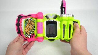 Mở hộp bộ băng cassette Kamen Rider nội địa trị giá 200 nhân dân tệ