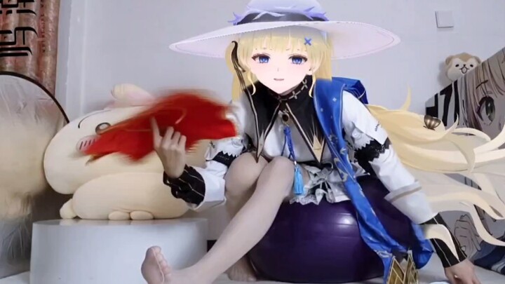 حاولت لف المنديل بالقدم