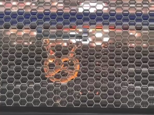 What... what's going on here??? A shrinking light???