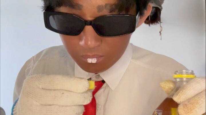 ชาดำเย็นแก้วนี้เก็บมาจากข้างใต้ปั้นจั่นนะ มาชิมกันหน่อย