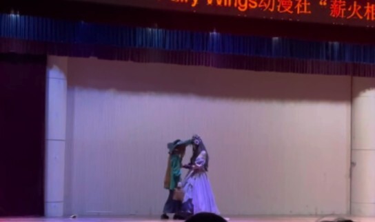 Cos fashion show - let the school animation club see the strength of Sister Jingying!