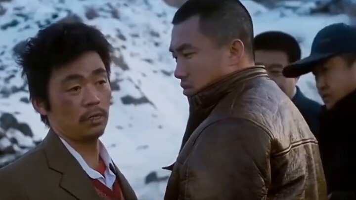 Mày giỏi đánh nhau à? Mày có quyền lực và xuất thân gì không? Mày chỉ là một thằng khốn nạn.