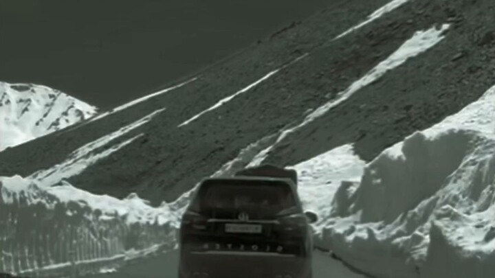 Beautiful roadtrip guess the road