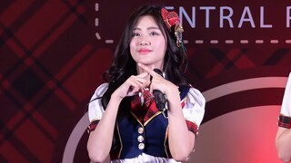 BNK48 Gygee - วันแรก @ BNK48 13th "Iiwake Maybe" Roadshow Mini Concert [Fancam 4K 60p] 230520