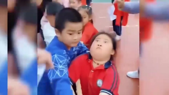 China’s “famous scenes from campus sports games” made foreigners laugh like crazy. Foreigners said: 