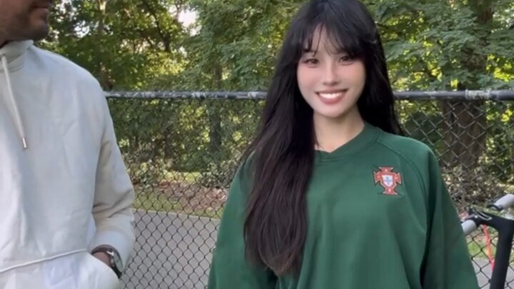 Những năm đó tôi giả vờ ngây thơ nhất mà vẫn chẳng đoán đúng được ai.