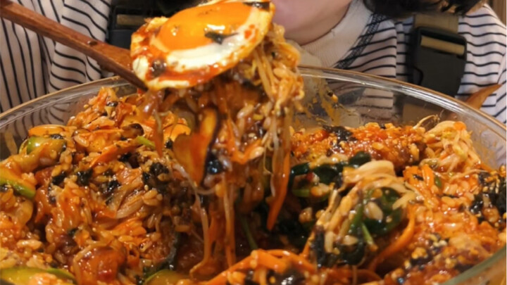 Cơm trộn kiểu Hàn Quốc