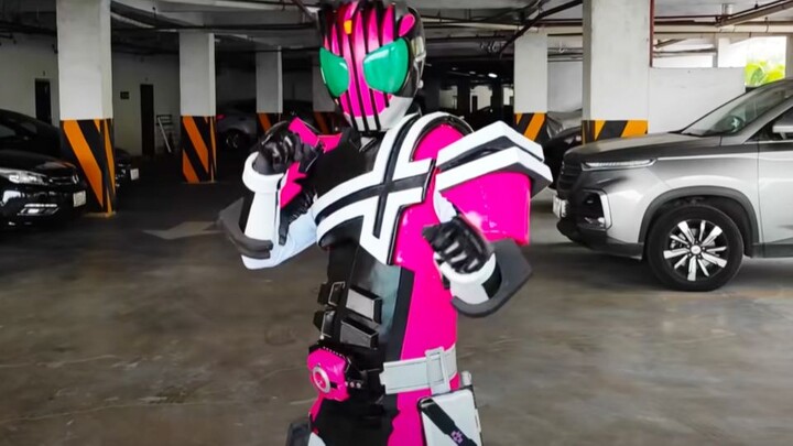 เย่ชิงกลับมาแล้ว! แฟนหนังระดับโลก cos Kamen Rider! ละครสั้นพิเศษที่ YouTube ออกอากาศมากกว่า 100 ล้าน
