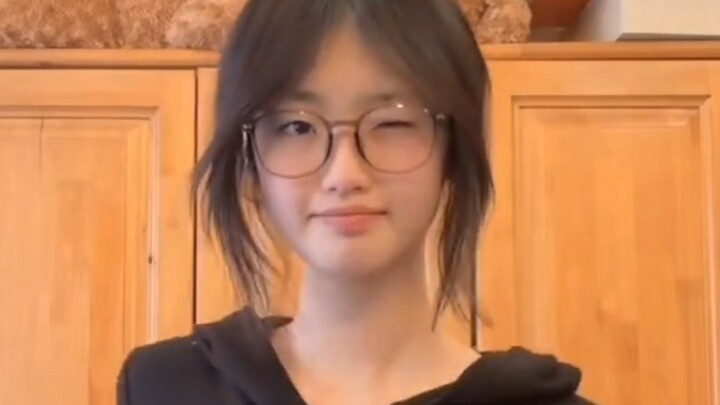 Không thích giao tiếp xã hội..