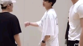 jeonghan dance